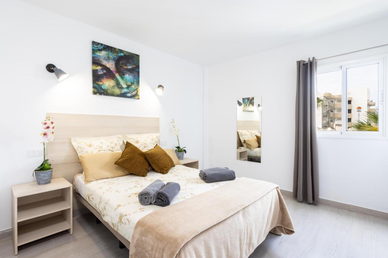 Classbnb - Three Spacious Apartments 150M From The Las Americas Promenade 아로나 외부 사진
