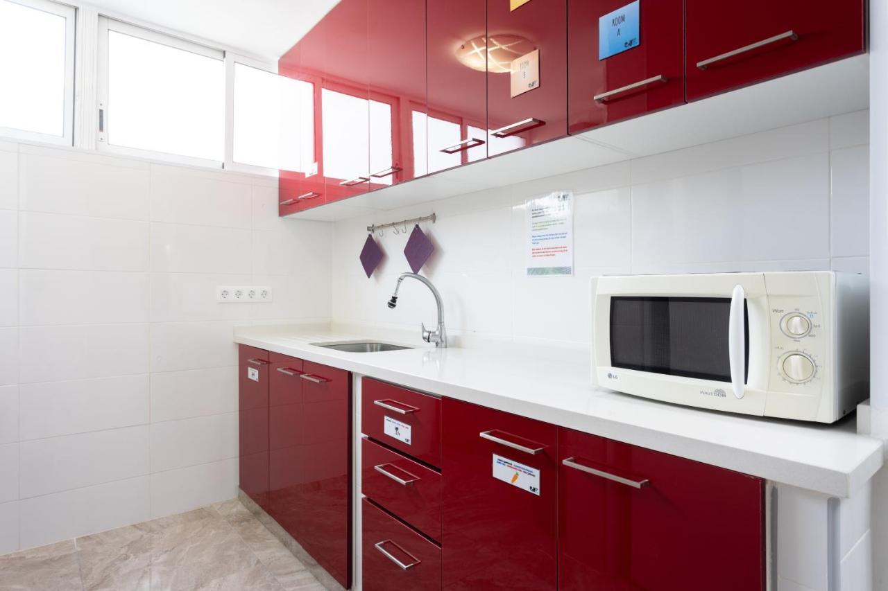 Classbnb - Three Spacious Apartments 150M From The Las Americas Promenade 아로나 외부 사진