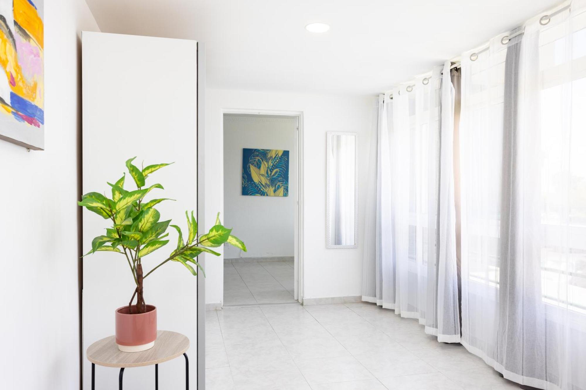 Classbnb - Three Spacious Apartments 150M From The Las Americas Promenade 아로나 외부 사진