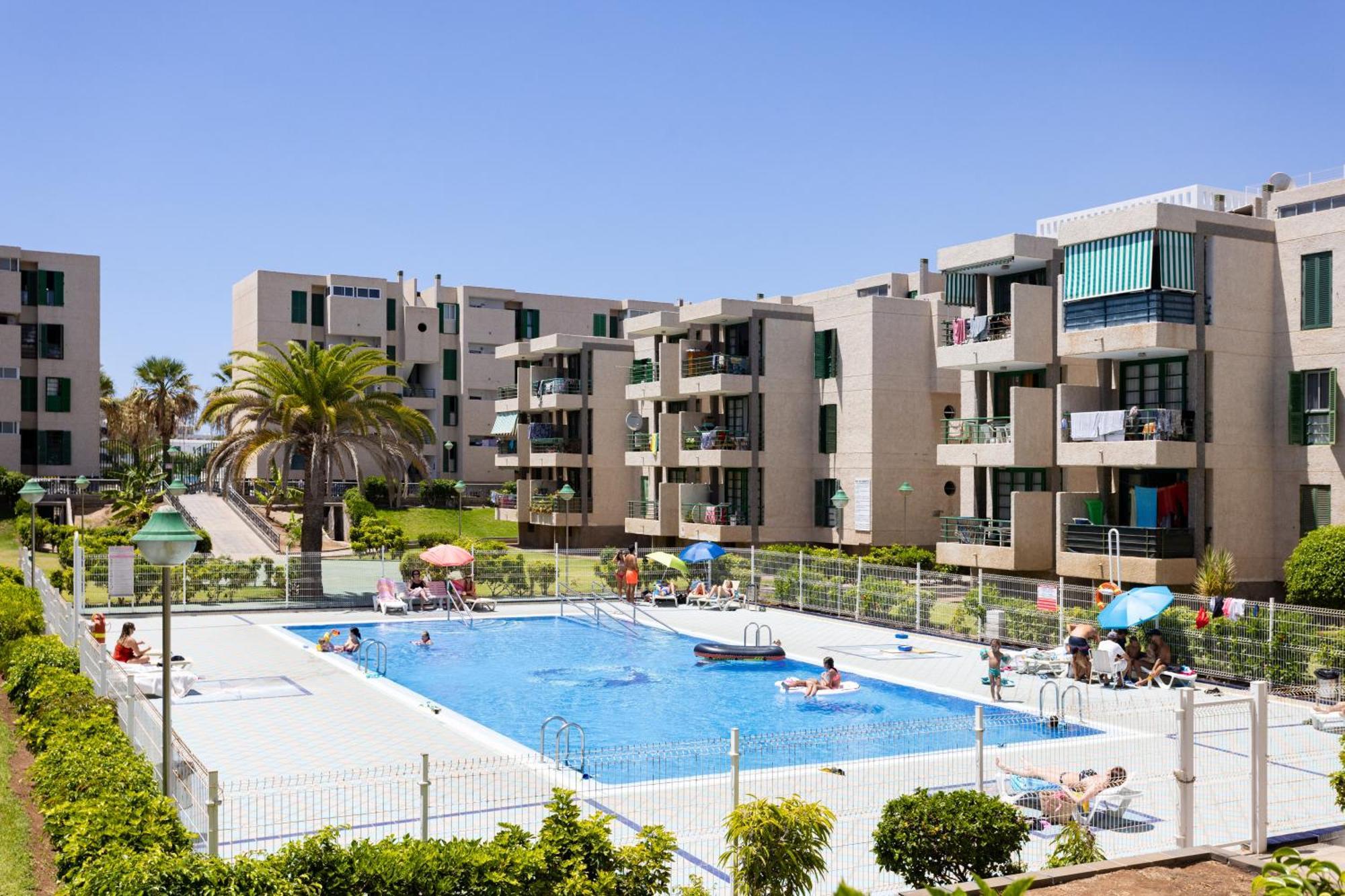 Classbnb - Three Spacious Apartments 150M From The Las Americas Promenade 아로나 외부 사진
